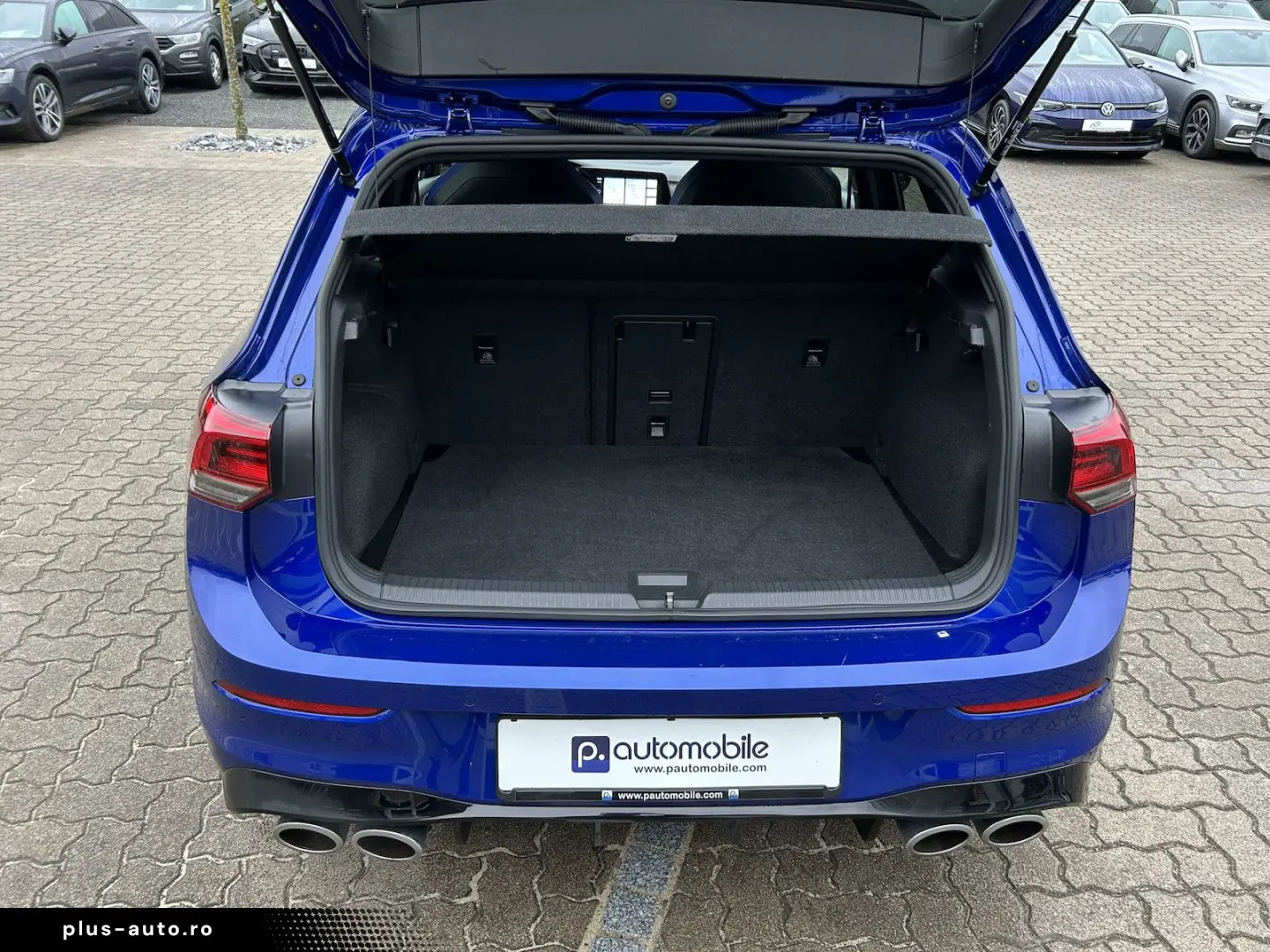 VW Golf VIII 2.0 TSI DSG R 4Motion