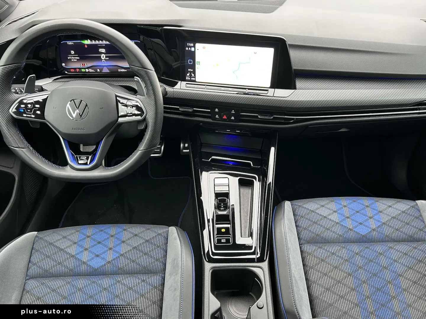 VW Golf VIII 2.0 TSI DSG R 4Motion