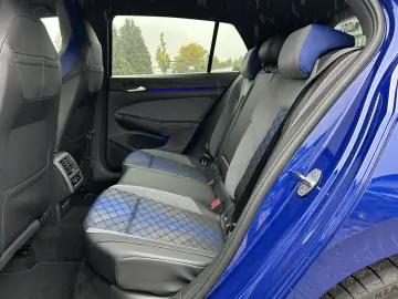 VW Golf VIII 2.0 TSI DSG R 4Motion