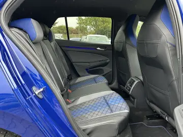 VW Golf VIII 2.0 TSI DSG R 4Motion