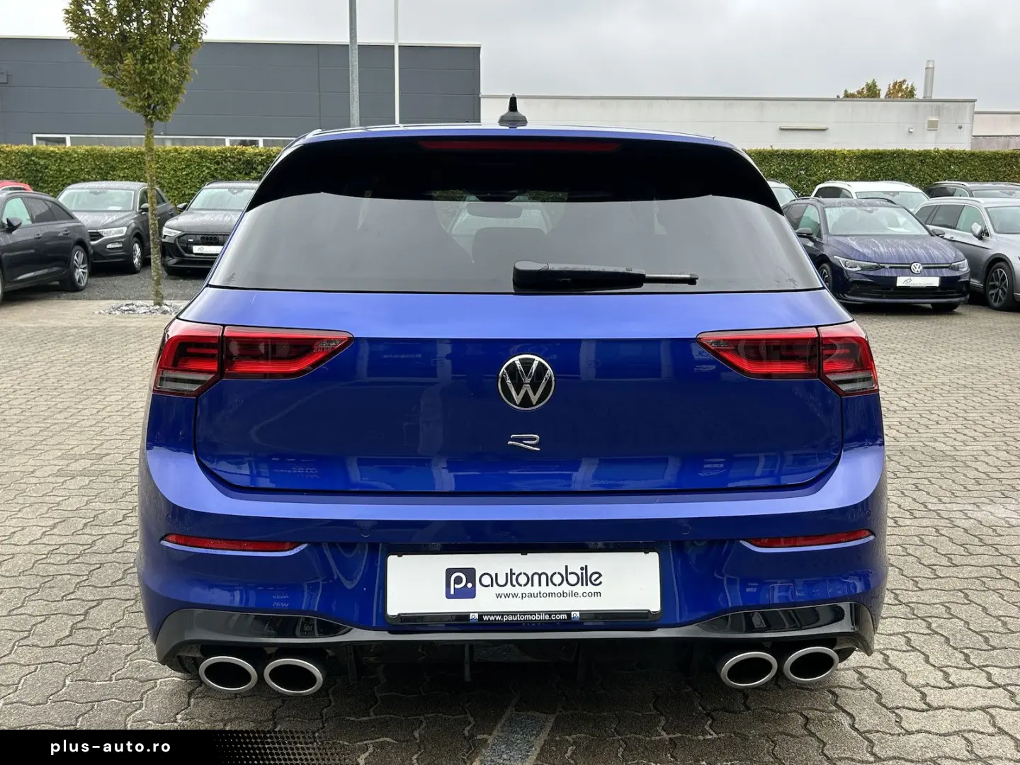 VW Golf VIII 2.0 TSI DSG R 4Motion