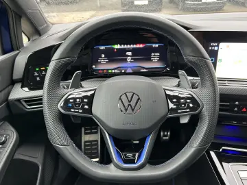 VW Golf VIII 2.0 TSI DSG R 4Motion