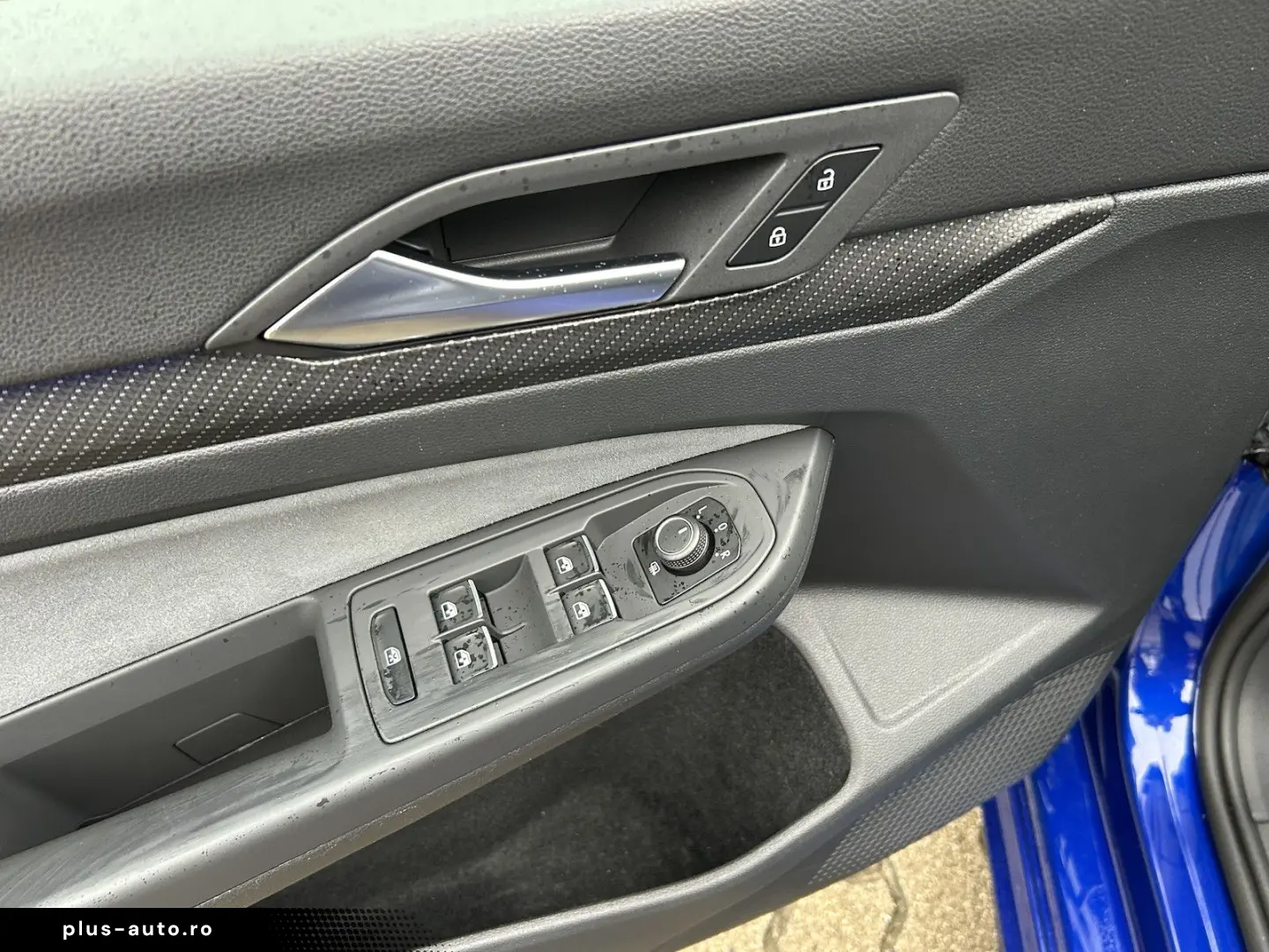 VW Golf VIII 2.0 TSI DSG R 4Motion