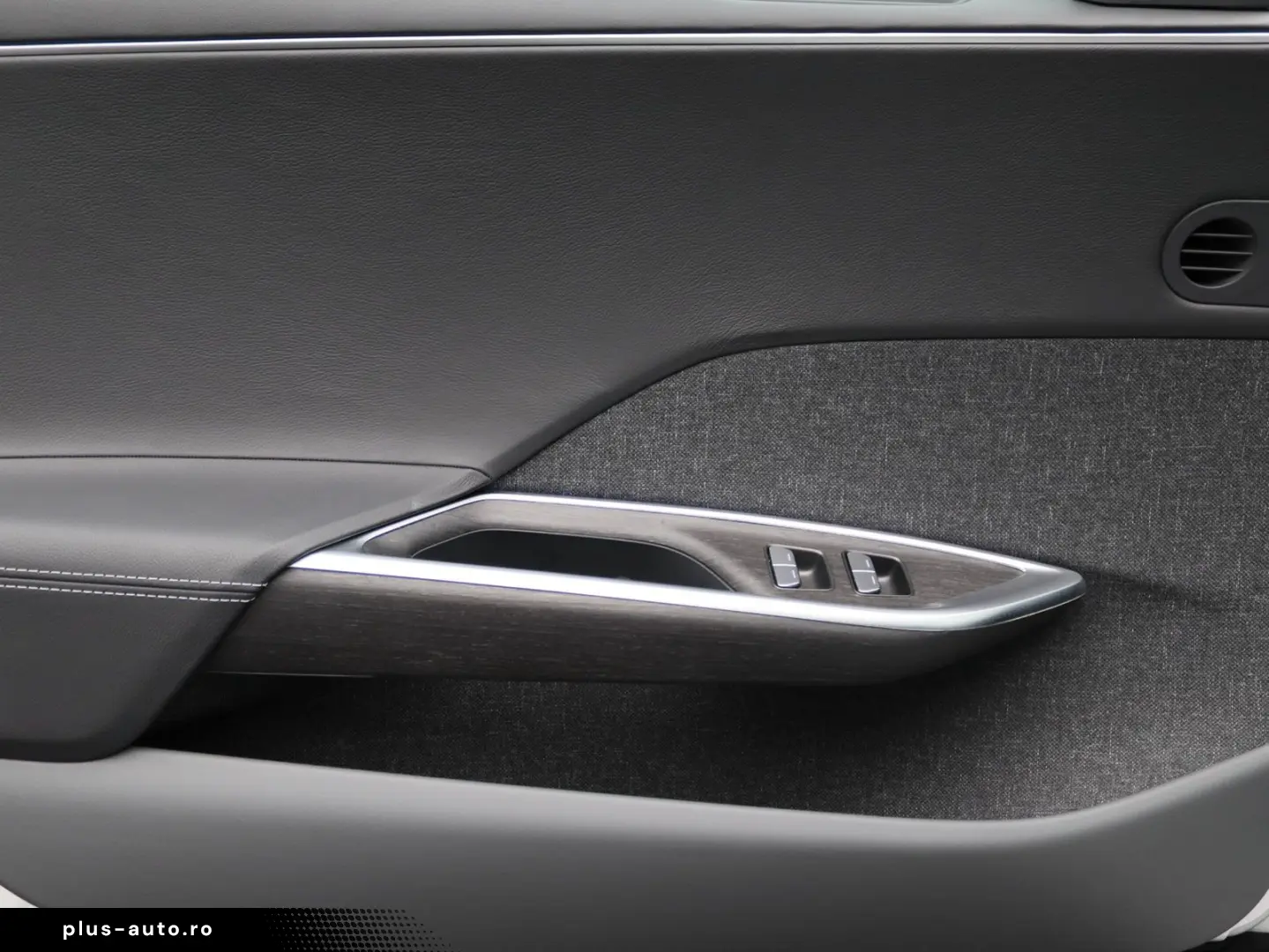 LUCID Air Touring AWD