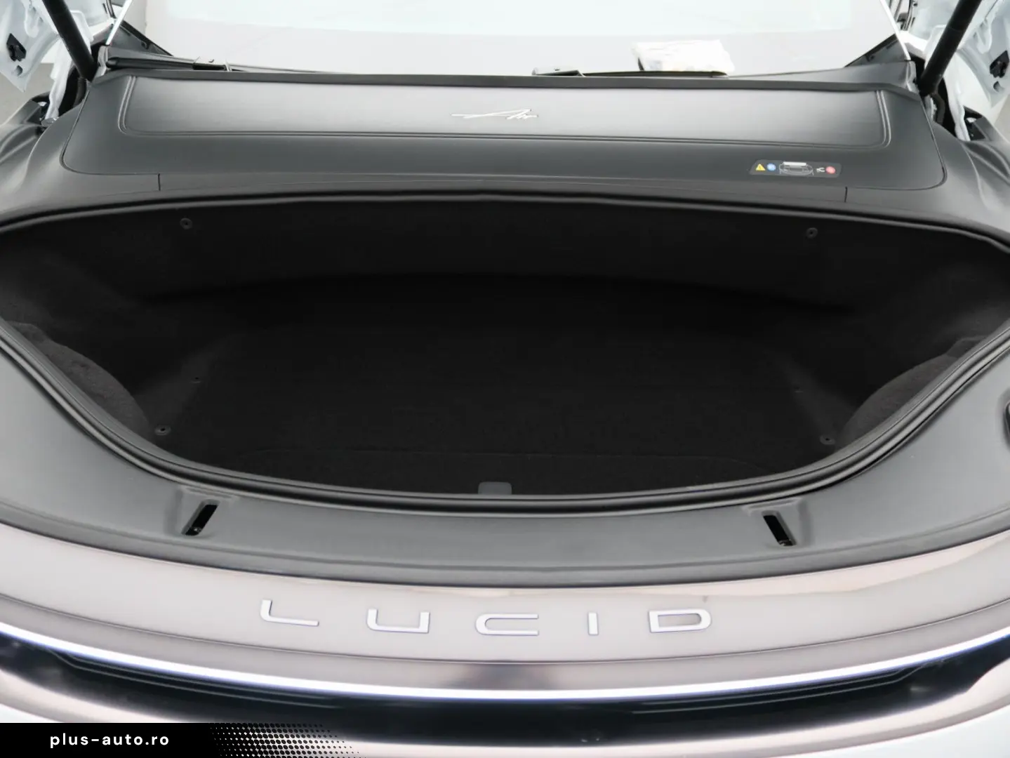 LUCID Air Touring AWD