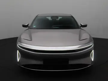 LUCID Air Pure AWD