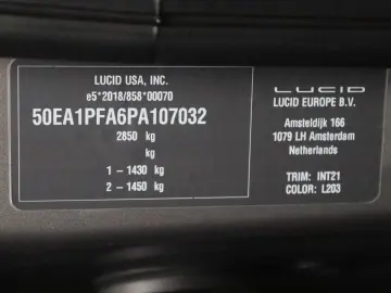 LUCID Air Pure AWD