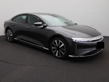 LUCID Air Pure AWD