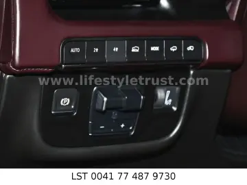 CADILLAC Escalade SPORT PLATINUM 6.2V8 4WD € 75.500 T1