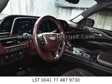 CADILLAC Escalade SPORT PLATINUM 6.2V8 4WD € 75.500 T1