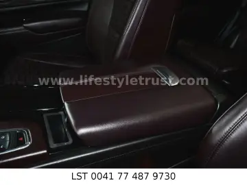 CADILLAC Escalade SPORT PLATINUM 6.2V8 4WD € 75.500 T1