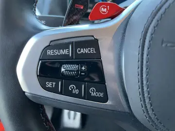 BMW XM 50e DAP PAP AHK Massage H K Iconic Glow HUD