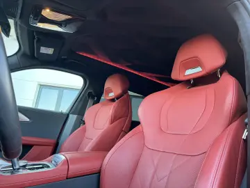 BMW XM 50e DAP PAP AHK Massage H K Iconic Glow HUD