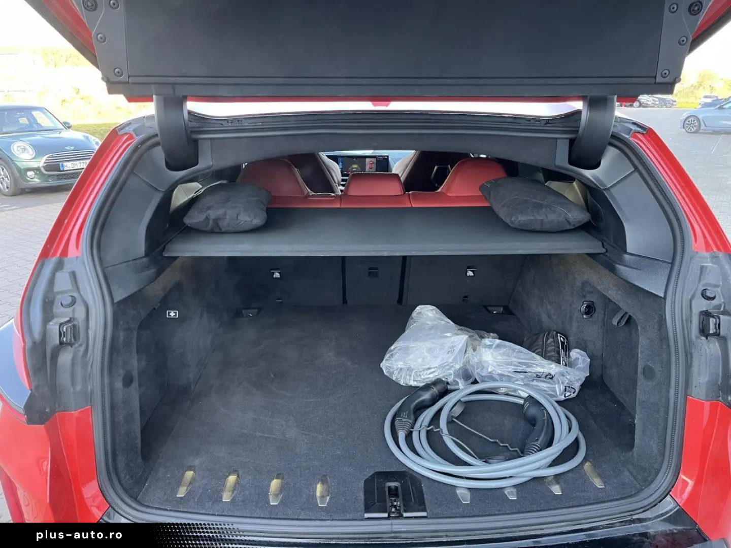 BMW XM 50e DAP PAP AHK Massage H K Iconic Glow HUD