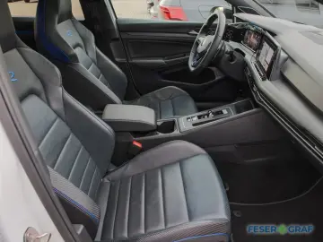 VW Golf 8 R Performance Leder Matrix Pano V-max 270