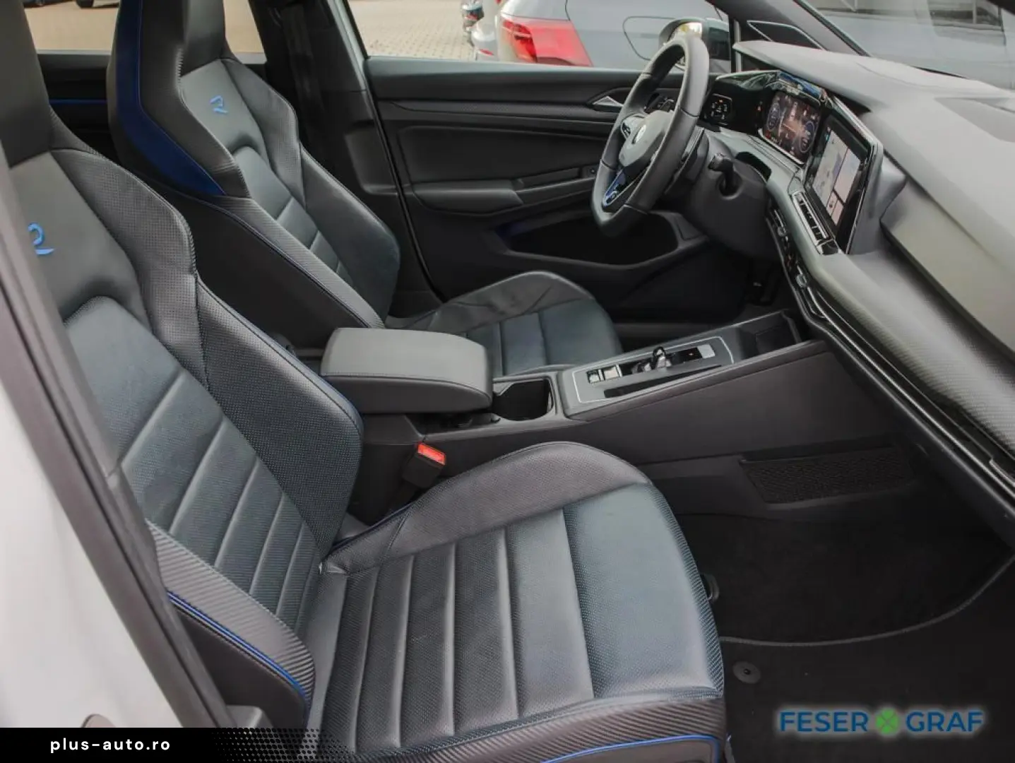 VW Golf 8 R Performance Leder Matrix Pano V-max 270