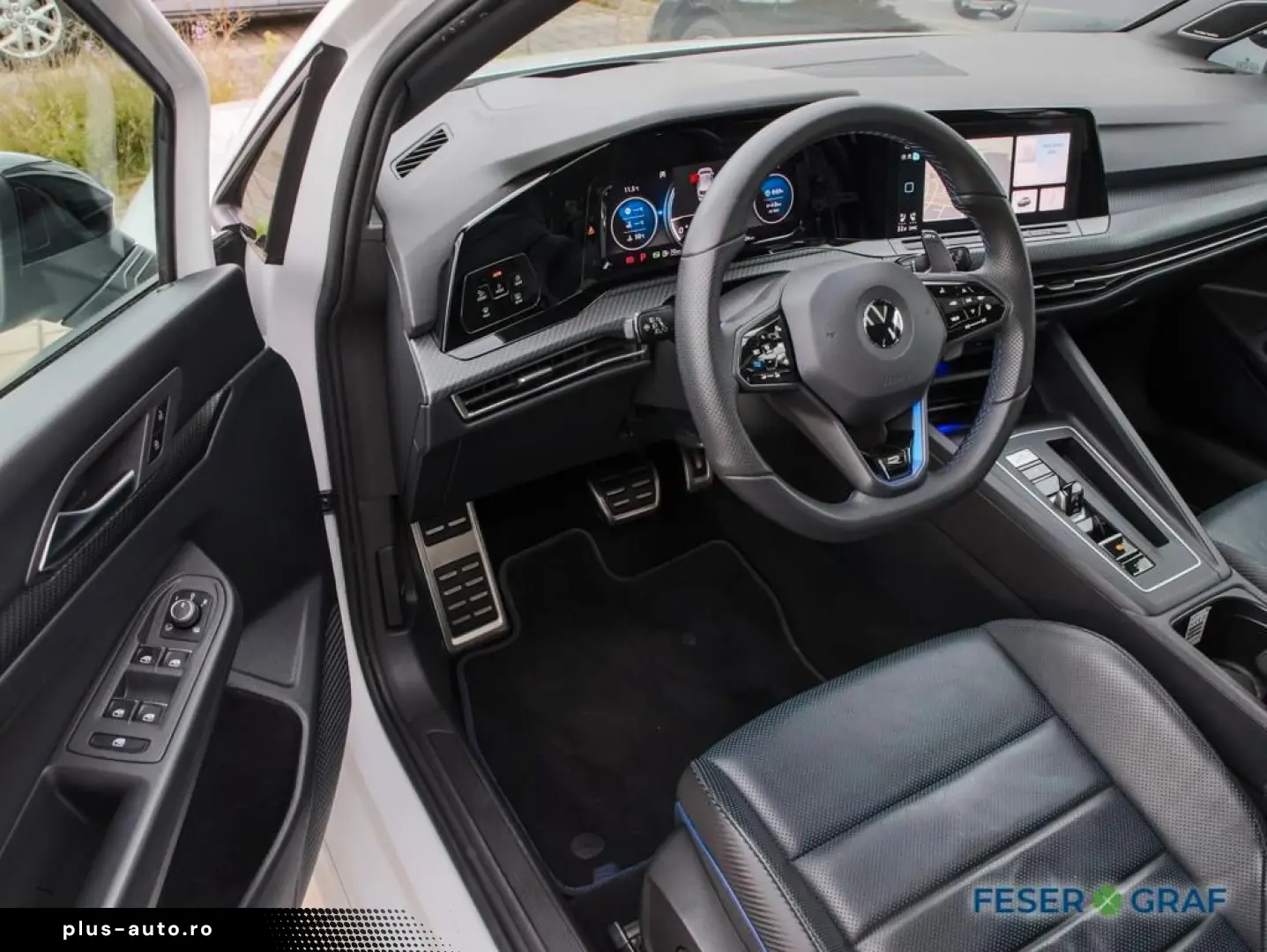 VW Golf 8 R Performance Leder Matrix Pano V-max 270