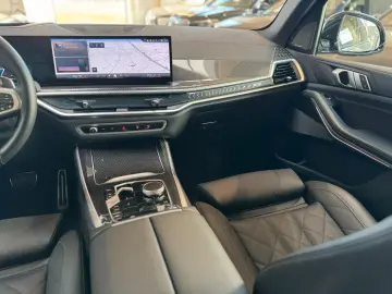 BMW X5 50e xDrive M-Sport  Carbon Luft Sky Pano AHK