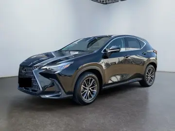 Lexus NX 350h Linia executivă  Bi-LED  360
