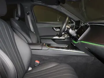 MERCEDES-BENZ E 400 e 4M  AMG Night Pano AIR Digit T&hellip;