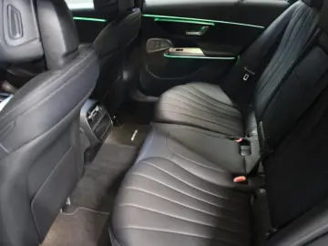 MERCEDES-BENZ E 400 e 4M  AMG Night Pano AIR Digit T&hellip;