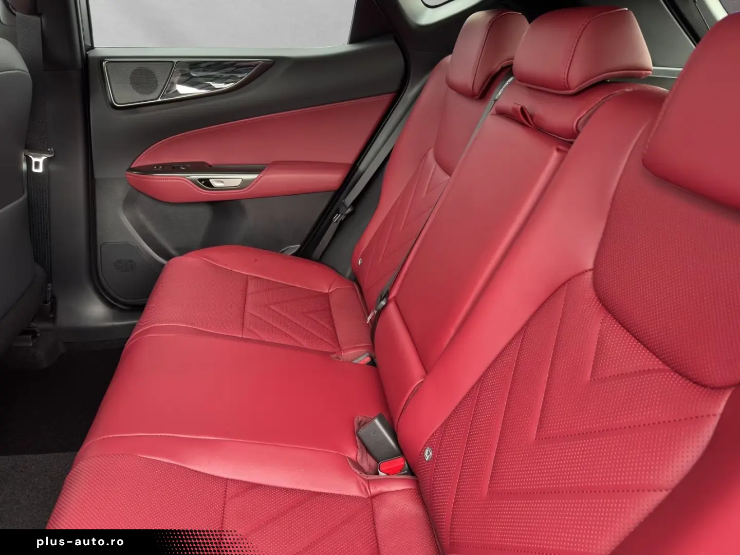 Lexus NX 350h h 243 hp