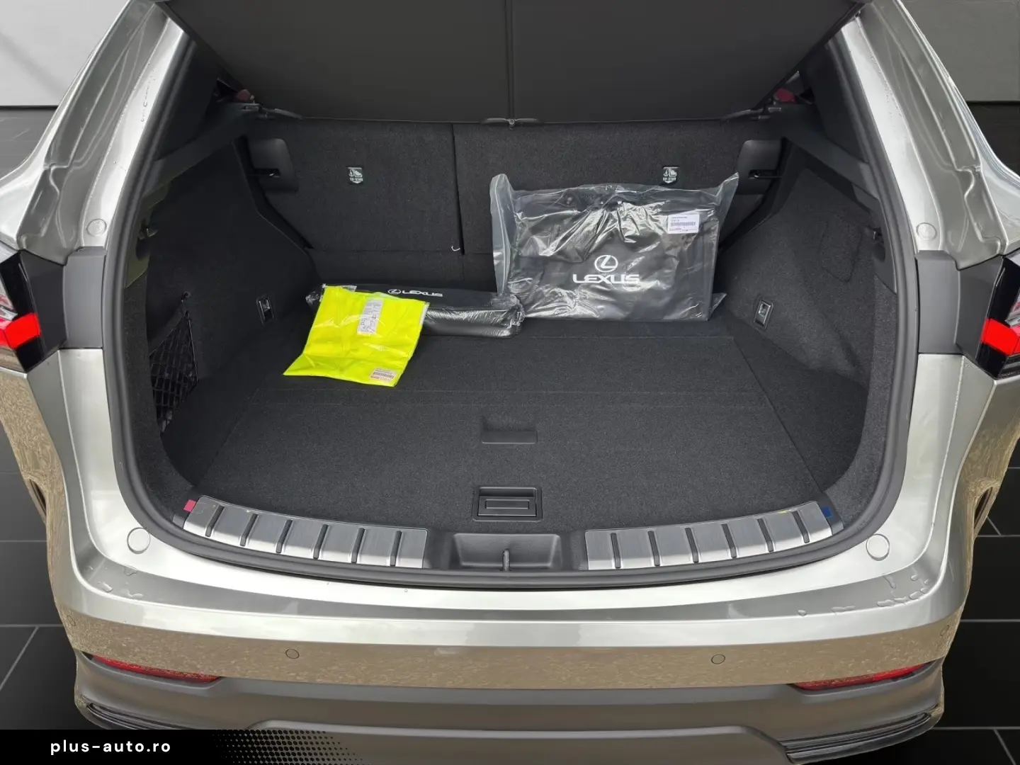 Lexus NX 350h h 243 hp