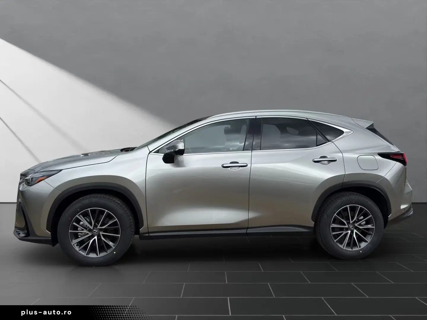 Lexus NX 350h h 243 hp