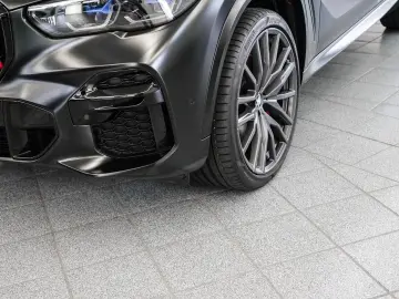 BMW X5 xDrive40d M-Sport Aut Nav HuD Laser Pano B&W