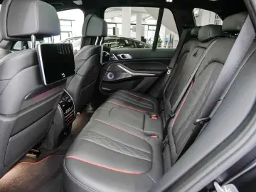 BMW X5 xDrive40d M-Sport Aut Nav HuD Laser Pano B&W