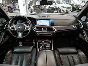 BMW X5 xDrive40d M-Sport Aut Nav HuD Laser Pano B&W