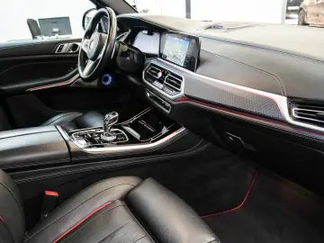 BMW X5 xDrive40d M-Sport Aut Nav HuD Laser Pano B&W