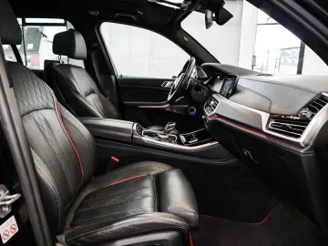 BMW X5 xDrive40d M-Sport Aut Nav HuD Laser Pano B&W