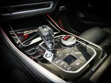 BMW X5 xDrive40d M-Sport Aut Nav HuD Laser Pano B&W