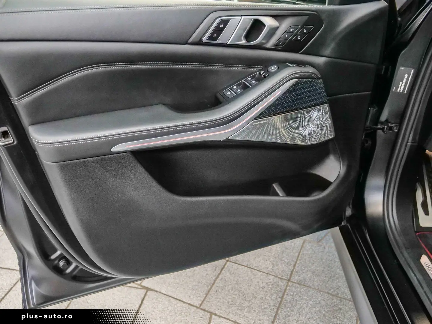 BMW X5 xDrive40d M-Sport Aut Nav HuD Laser Pano B&W