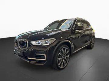 BMW X5 xD40d xLine DAProf 360  Pano AHK Laser