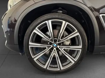 BMW X5 xD40d xLine DAProf 360  Pano AHK Laser