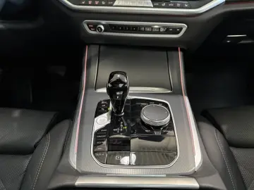 BMW X5 xD40d xLine DAProf 360  Pano AHK Laser