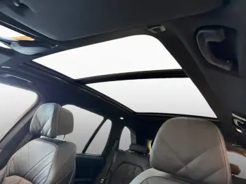 BMW X5 xD40d xLine DAProf 360  Pano AHK Laser