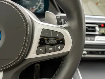 BMW X5 xDrive45e M Sport PANO AHK 360  LASER LED ACC