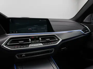 BMW X5 xD40i M Sport Panorama 360 Laser HUD DAB B&W