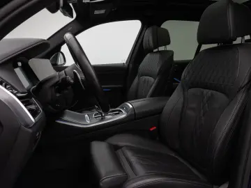BMW X5 xD40i M Sport Panorama 360 Laser HUD DAB B&W