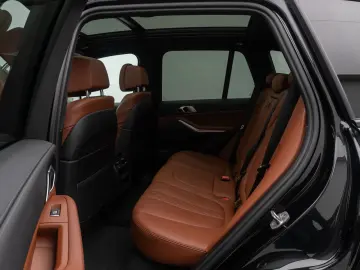 BMW X5 xD30d M Sport 360 Laser ACC SoftCl DAB 22Zoll