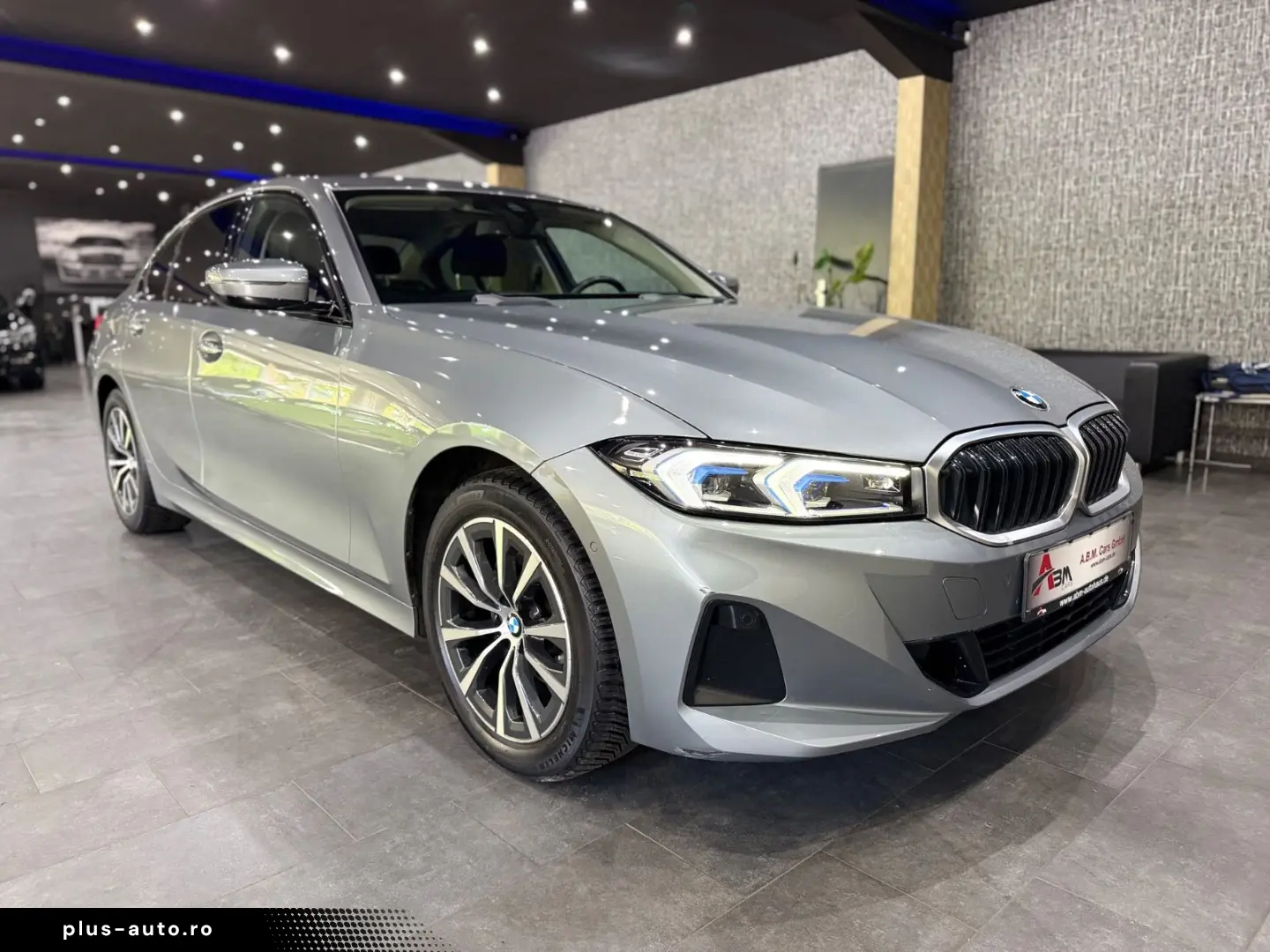 BMW 320 i Limousine  HEAD-UP   KAMERA   MEMORY   LED