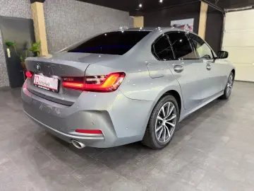 BMW 320 i Limousine  HEAD-UP   KAMERA   MEMORY   LED