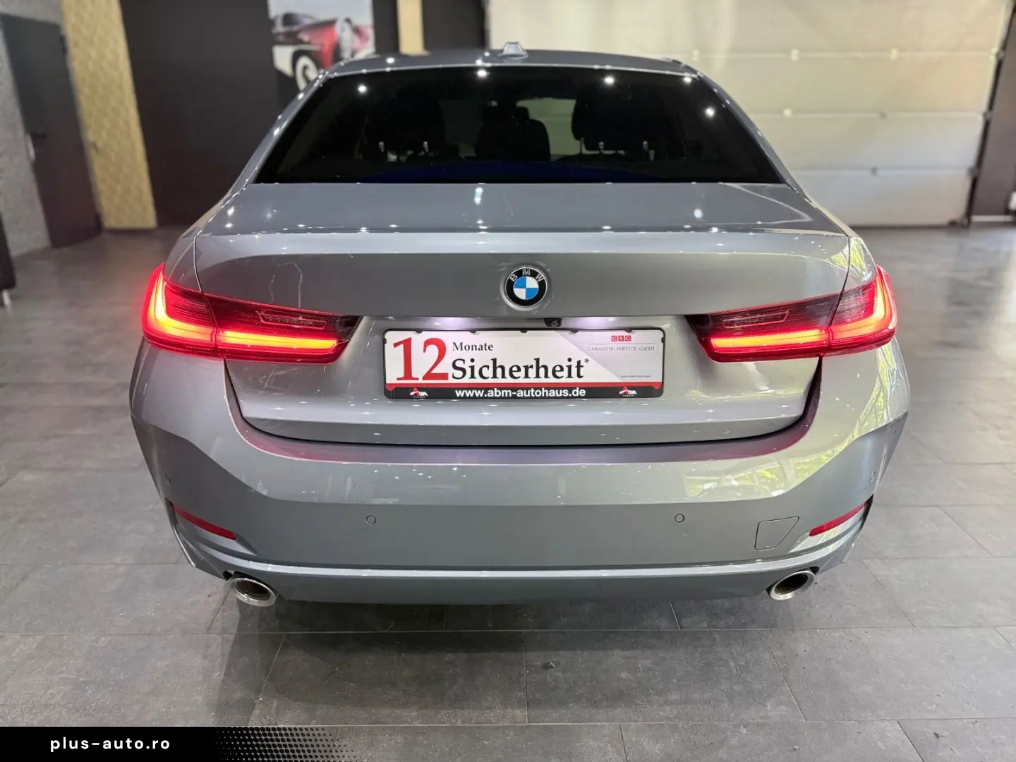 BMW 320 i Limousine  HEAD-UP   KAMERA   MEMORY   LED