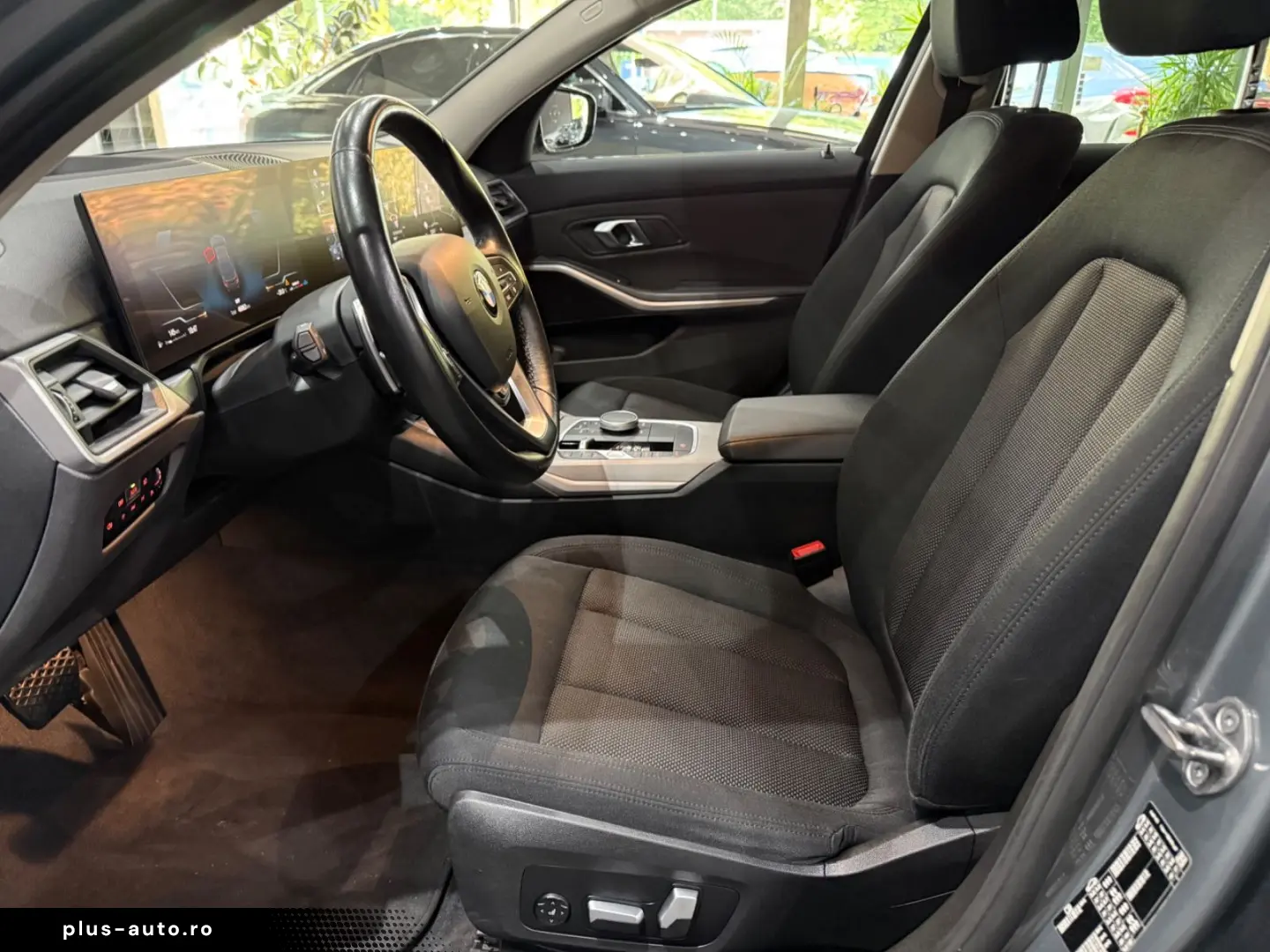 BMW 320 i Limousine  HEAD-UP   KAMERA   MEMORY   LED