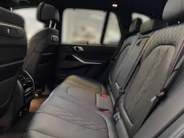 BMW X5 xDrive30d M Sport Pro HUD Pano LC Pro H K STH