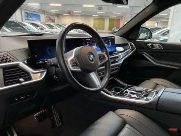 BMW X5 xDrive30d M Sport Pro HUD Pano LC Pro H K STH