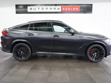 BMW X6 M50 i Frozen-BLACK BOWERS M-SITZE MEGA-SPEC!!